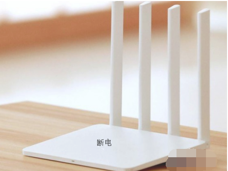 Win10專業(yè)版開機卡在歡迎界面要怎么解決?