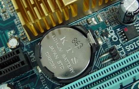win7主板電池拆除教程